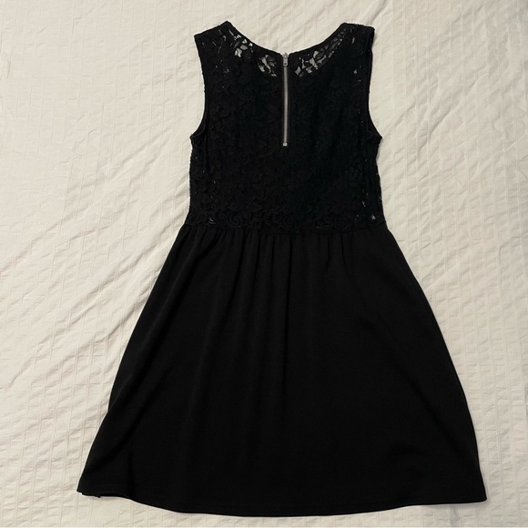 H & M Divided Black Dress size 8 - Picture 2 of 2